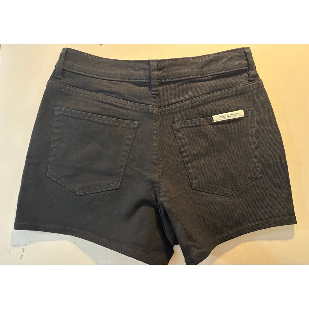 NEW! Juicy‎ Couture Black Denim Shorts Womens Size 6 Mid Rise Stretch 3" inseam - Picture 2 of 7